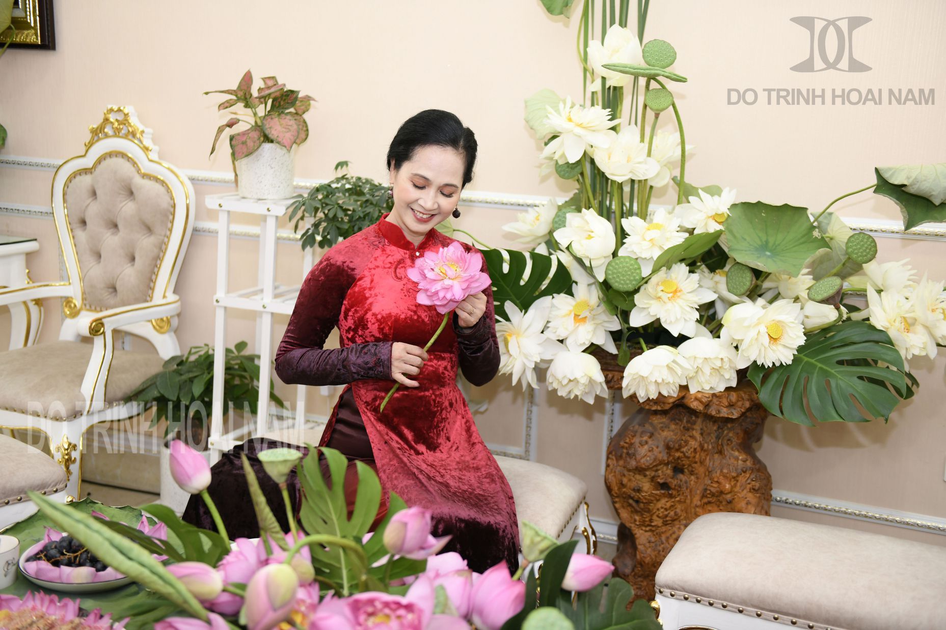 “MẸ CHỒNG” LAN HƯƠNG GỢI Ý ÁO DÀI CƯỚI CHO MẸ