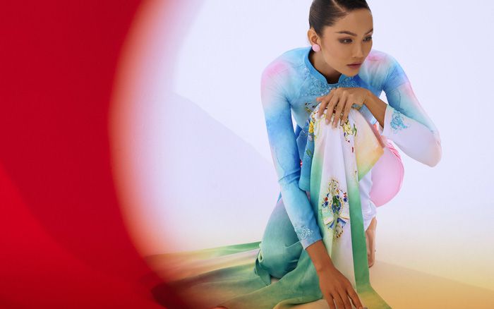Stylist 10X Hoàng Yến: Tự hào khi được góp mặt trong ekip thực hiện bộ ảnh Chào xuân 2021 trên Heritage Fashion