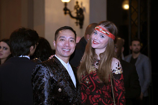 Cyrielle Joelle lộng lẫy trong tà áo dài Việt