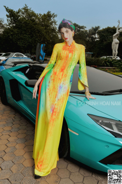 LADY 1