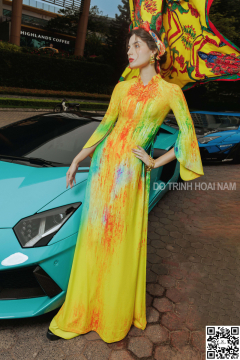 LADY 1