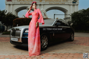 Lady 4